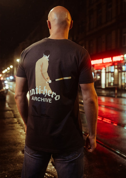 T-Shirt "The Coat" Pre-Order